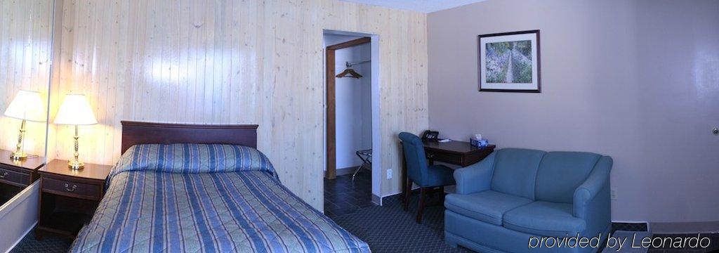 Moonlight Inn And Suites Садбери Экстерьер фото
